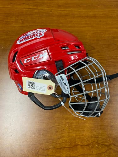 Red Small CCM Tacks 910 Helmet (Used)