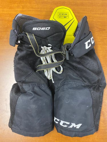 Black Junior Small CCM Tacks 9060 Hockey Pants (Used)