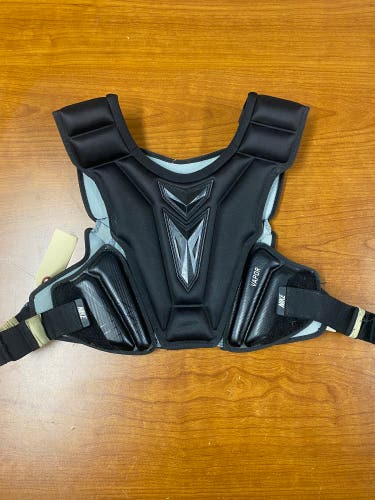 Large Adult Nike Vapor Shoulder Pads (Used)