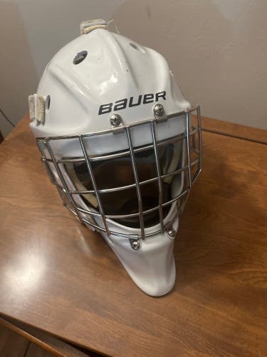 Senior Medium Bauer 960 Goalie Mask