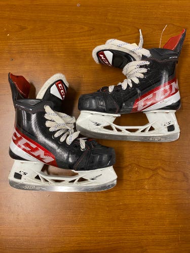 Intermediate CCM JetSpeed FT4 Hockey Skates Size 4 (Used)