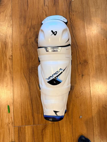 Senior Bauer Vapor Flylite 16" Shin Pads (New)