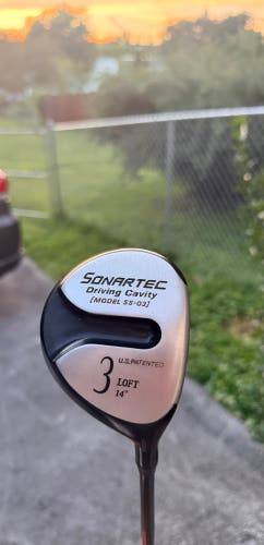 Sonartec Right Handed 3 Wood Stiff Flex Graphite Shaft (Used)