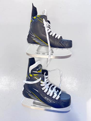 Used CCM TACKS 1092 Intermediate Hockey Skate Intermediate 6.0 11860-S000314824