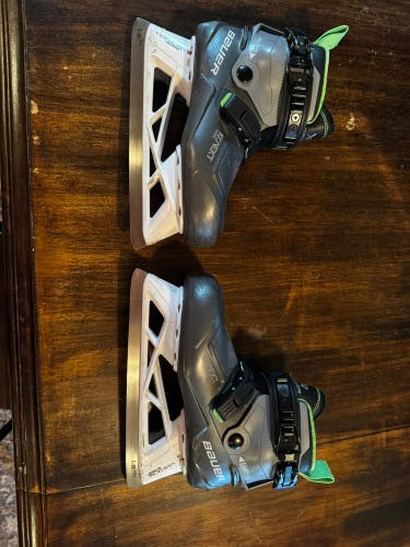 2024 Bauer Konekt HF2 Hockey Goalie Skates Regular Width Size 3-3.5 (Used)