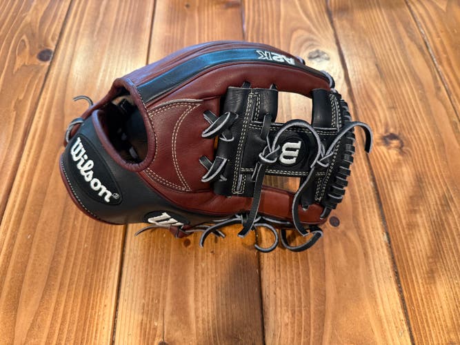 Infield RH Wilson A2K Baseball Glove 11.75" (Used)