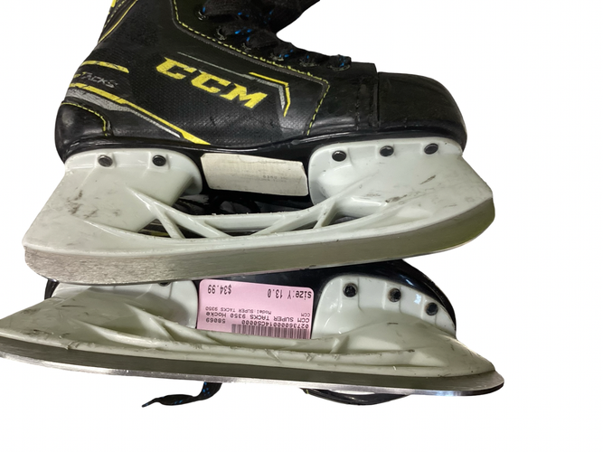 Used CCM SUPER TACKS 9350 Youth Hockey Skate Youth 13.0 11613-S000189028