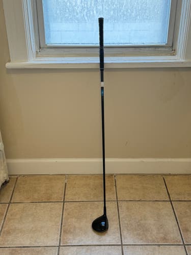 Men's Titleist GT1 Right Handed Fairway Wood Stiff Flex 7 Wood (Used)