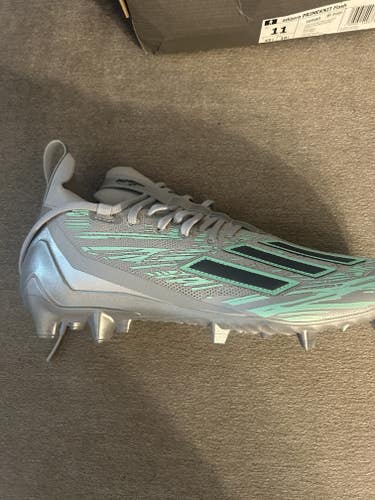 New Adidas Adizero Low Top Molded Cleats - Men's Size M 11.0