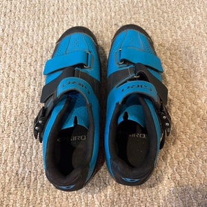 Men's Size 7 Giro Bike Shoes (Used)