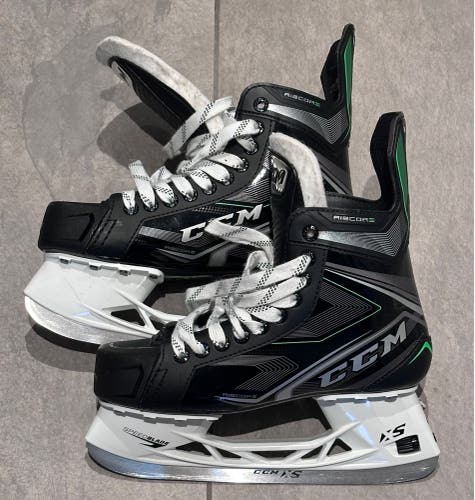 Black 2021 CCM Ribcor 86K Hockey Skates Regular Width 7 (Used)
