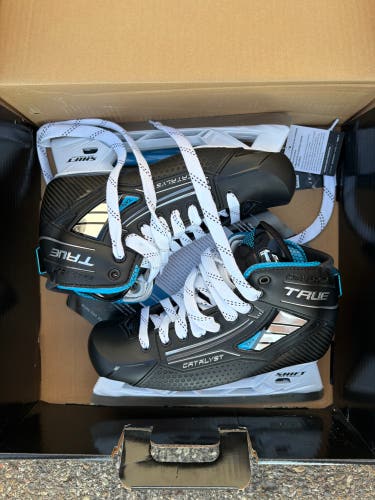 True Catalyst 7x4 Intermediate Hockey Goalie Skates | Size 6.5