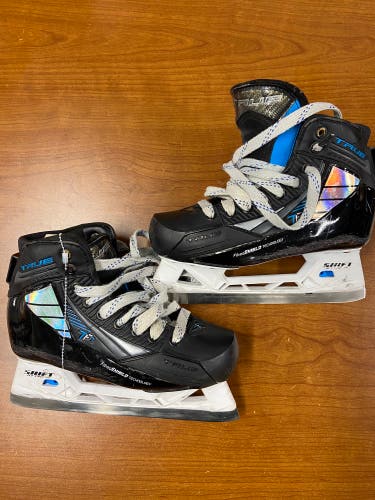 Intermediate True TF7 Hockey Goalie Skates Regular Width Size 4 (Used)