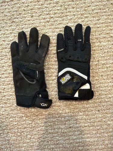 Black Small Youth Gloves (Used)