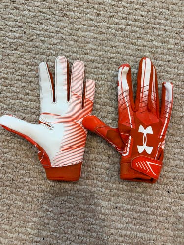Orange Small Youth Under Armour F6 Gloves (Used)