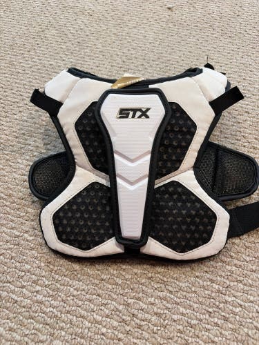 Medium Youth STX Cell V Shoulder Pads (Used)