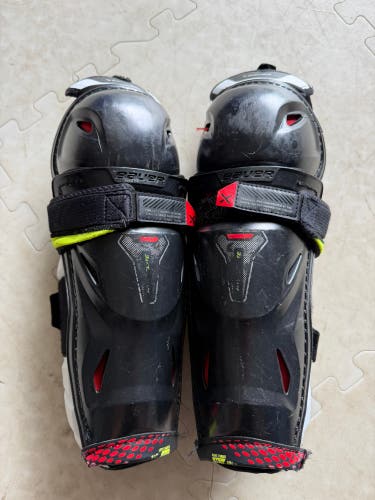 Junior Bauer Vapor Hyperlite 11" Shin Pads (Used)