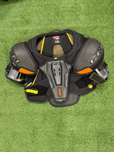 CCM Tacks AS-V Pro Shoulder Pads | Junior Large