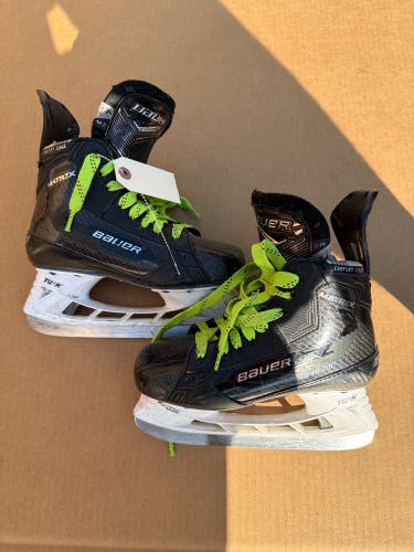 Bauer Supreme Matrix Intermediate Hockey Skates | Size 4