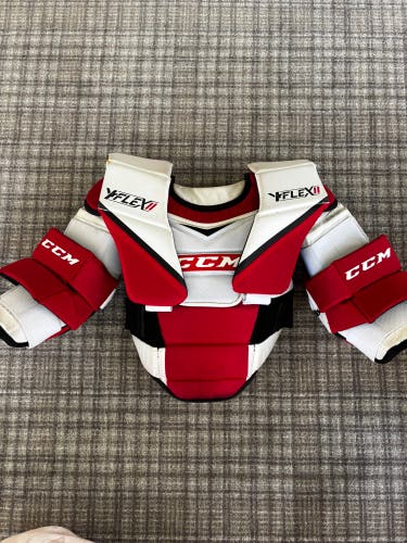 Small / Medium CCM YTFlex 2 Goalie Chest Protector (Used)