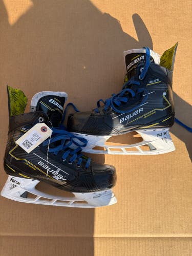 Senior Bauer Supreme Elite Hockey Skates Regular Width 9.5 (Used)