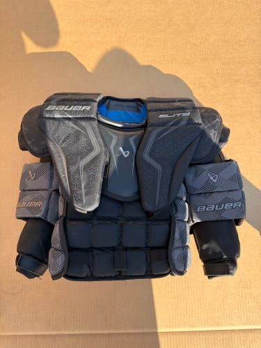 Intermediate Small Bauer Elite Goalie Chest Protector (Used)