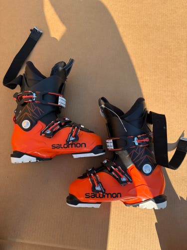 Mondo 25 & 25.5 Salomon QST Access 70 T Ski Boots (Used)