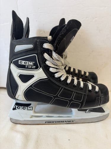 Black CCM Hockey Skates Regular Width 8 (Used)