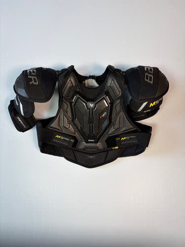 New Intermediate Large Bauer Supreme M5 Pro Shoulder Pads