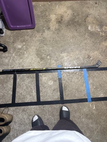 BROKEN Junior CCM Super Tacks AS-V Pro Left Hand Hockey Stick P29 50 Flex (Used)