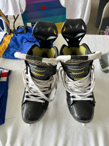 2018 Bauer Supreme 2S Pro Hockey Skates 10 (Used)