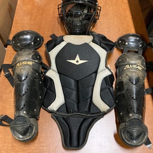 Youth All Star Player's Series Catcher's Set (Used) Age 7 - 9 | All Star Duffle Bag Included