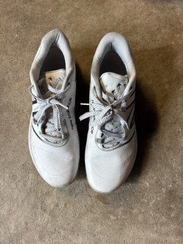 White Unisex Size M 11.5 (W 12.5) New Balance Freeze Mid Top Turf Shoes (Used)