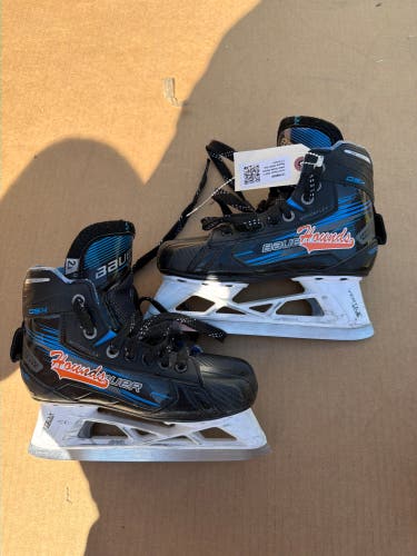 Bauer GSX Junior Hockey Goalie Skates | Regular Width | Size 2.5