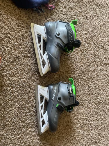 2022 Bauer Konekt HF2 Hockey Goalie Skates Regular Width Size 5 (Used)