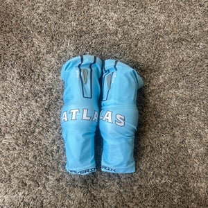New York Atlas Large Adult Maverik shift Arm Pads (New)