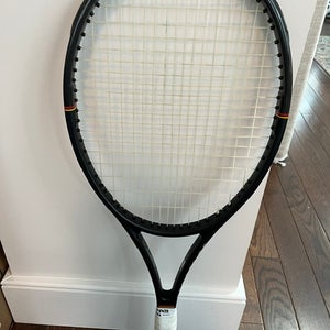Wilson ProStaff Classic 97 16x19 4 3/8 – Like New w NXT String