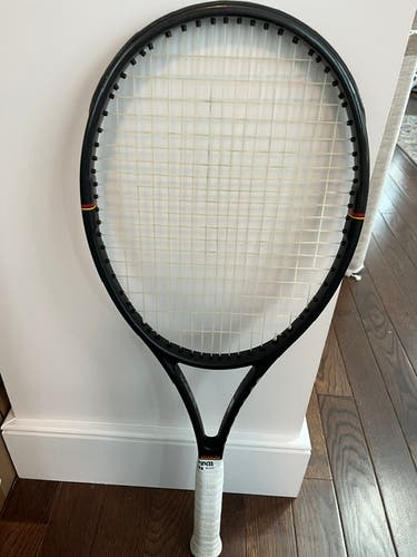 Wilson ProStaff Classic 97 16x19 4 3/8 – Like New w NXT String