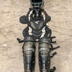 Used Youth Easton Gametime Catcher's Set | Age 9 -12 | Easton Duffle Bag Included