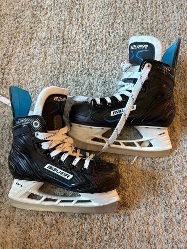 Youth Bauer XLP Hockey Skates Regular Width 12 (Used)