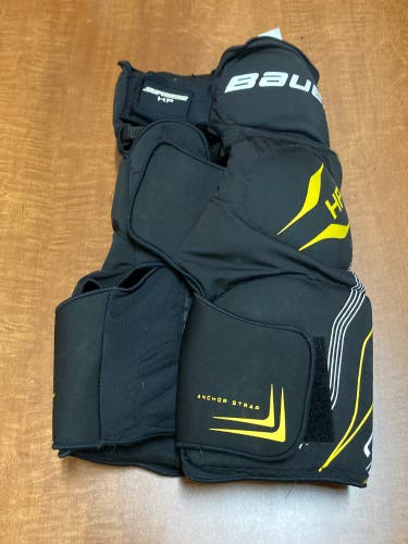 Used Junior Medium Bauer  Supreme HP Breezers