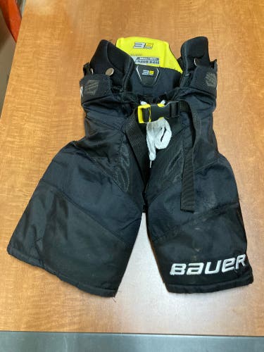 Junior Small Bauer Supreme 3S Pro Hockey Pants (Used)