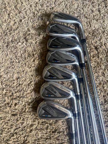 Men's TaylorMade SIM2 MAX Right Handed Iron Set Stiff Flex (7 Clubs) #5 - #9, PW, GW (Used)