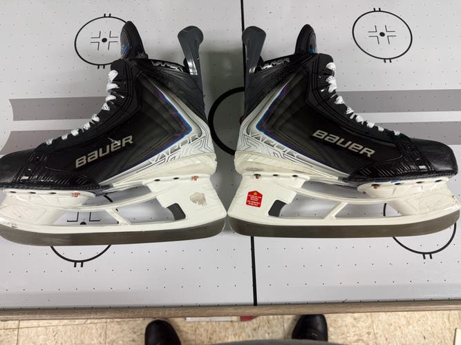2025 Bauer Vapor Flylite Hockey Skates 8.5 (Used)