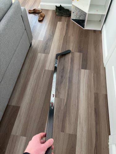 Senior CCM JetSpeed FT8 Pro Right Handed Hockey Stick P29 70 Flex (Used)