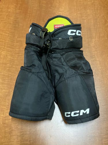 Youth Medium CCM AS-V Pro Hockey Pants (Used)