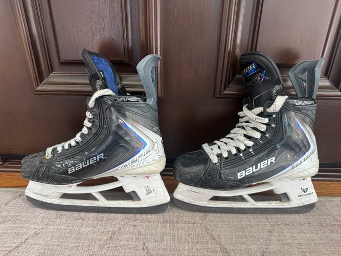 Black 2025 Bauer Vapor Flylite Hockey Skates Regular Width 7 (Used)