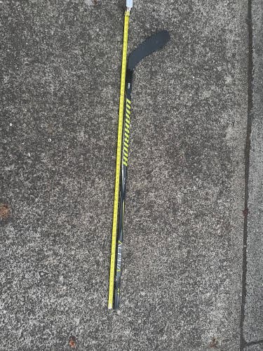 Senior Warrior Alpha QXT Pro Team Right Handed Hockey Stick W71 100 Flex (Used)