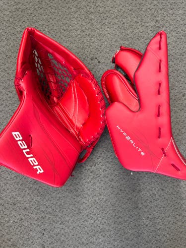 Bauer Vapor Hyperlite 2 Regular Pro Stock (New)