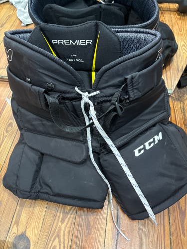 CCM Premier Goalie Pants jr xl (Used)